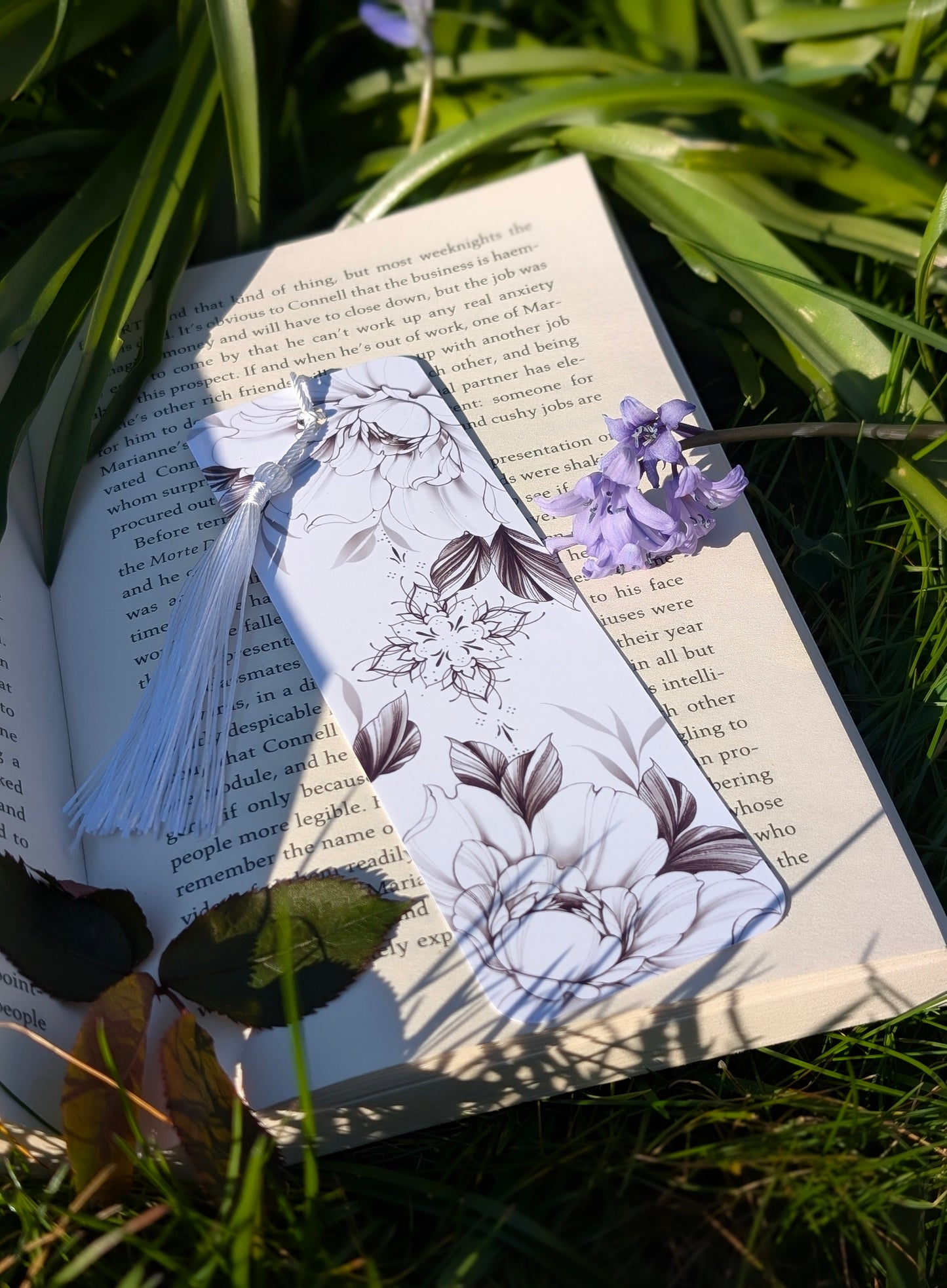 Ornamental Floral Bookmark With Tassel