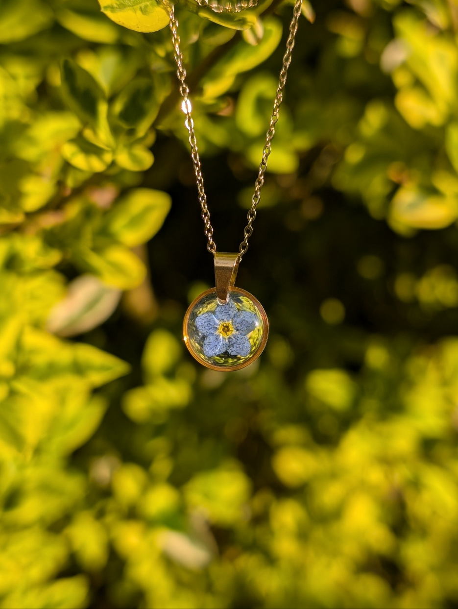 Delicate Real Forget-Me-Knot Gold & Silver Necklace