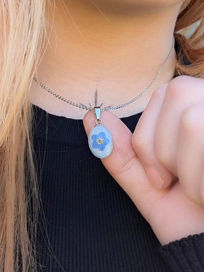 Tiny Forget-Me-Knot Silver Necklace