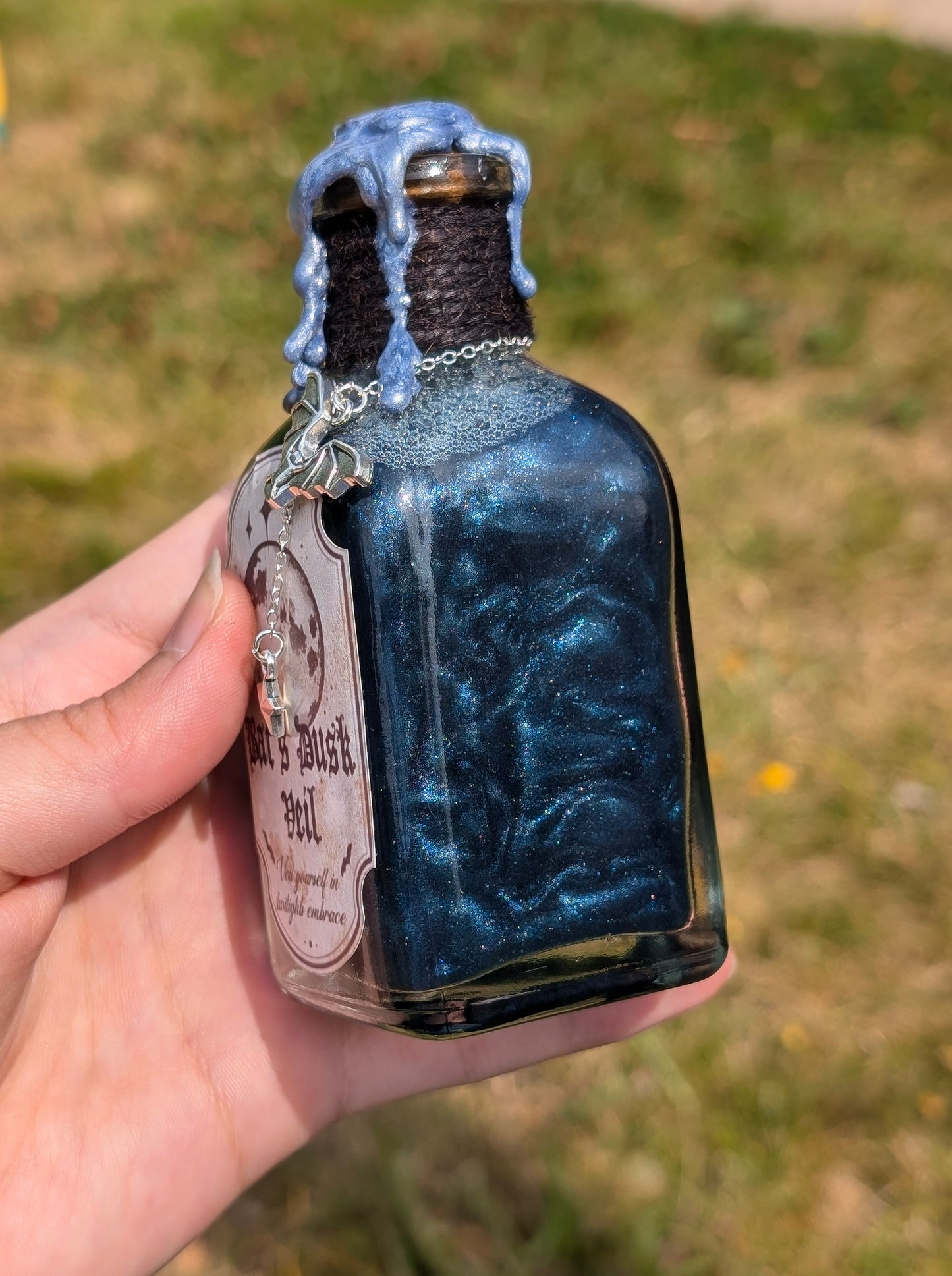 Bat's Dusk Veil | Bookish Decorative Potion Bottle