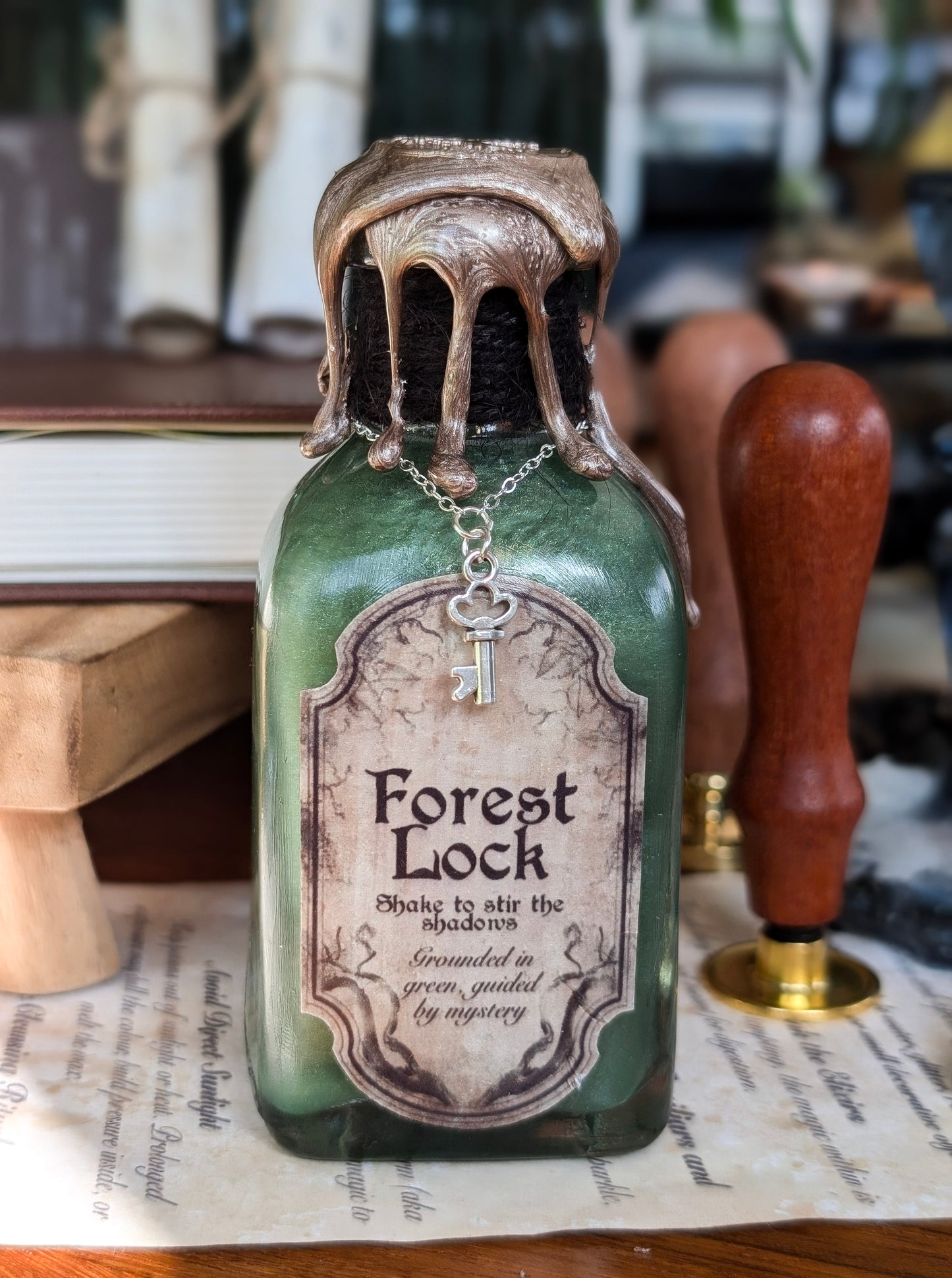 Forest Lock | Colour Changing | Decorative Potion Bottle