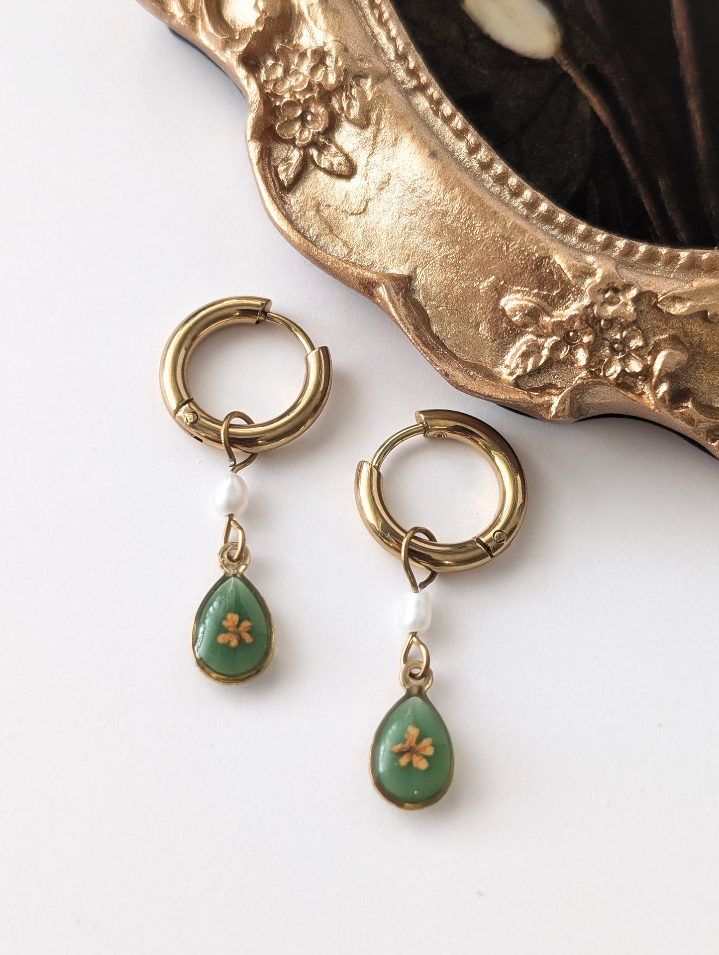 Vintage Garden Hoop Earrings | Green & White Floral Necklace Jewellery Set | Stainless Steel