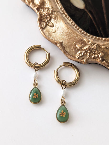 Vintage Garden Hoop Earrings | Green & White Floral Necklace Jewellery Set | Stainless Steel