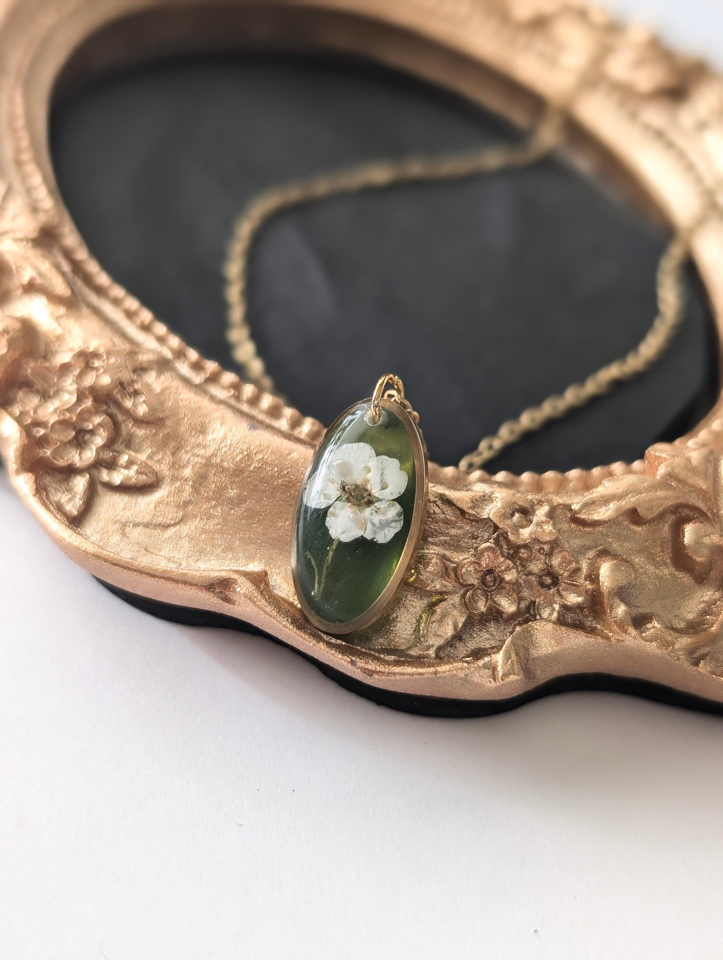 Green & White Floral | Delicate Oval Stainless Steel Necklace