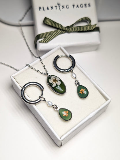 Vintage Garden Hoop Earrings | Green & White Floral Necklace Jewellery Set | Stainless Steel