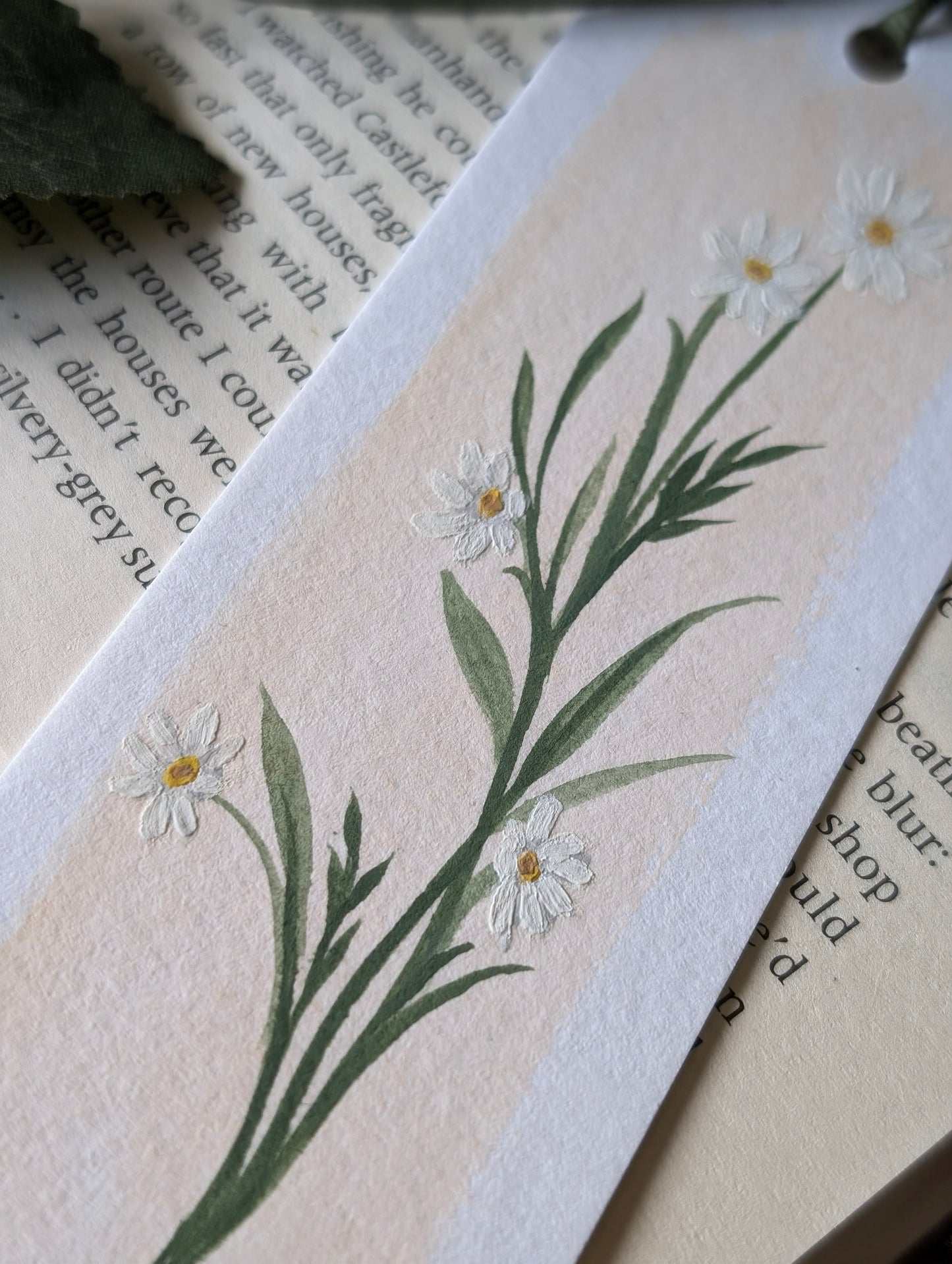 Hand Painted Daisy Bookmark with Bow Tassel