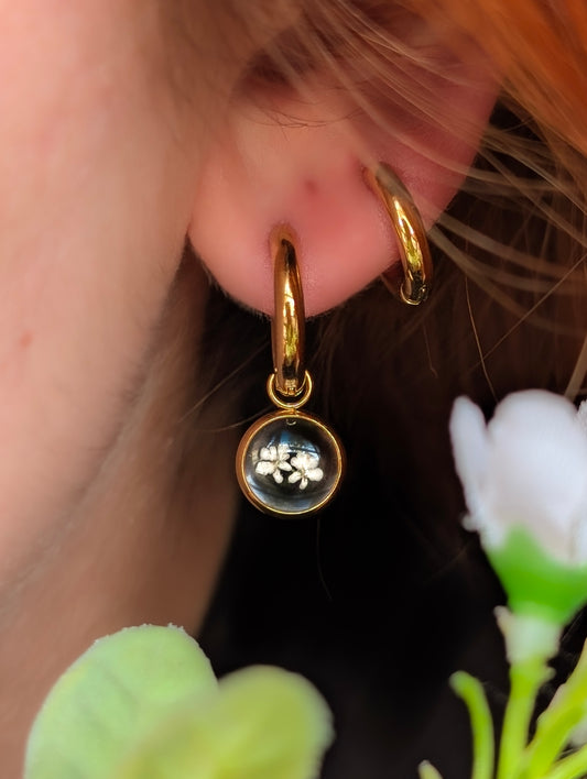 White Wildflowers | Gold Plated Stainless Steel Chunky Hoop Earrings