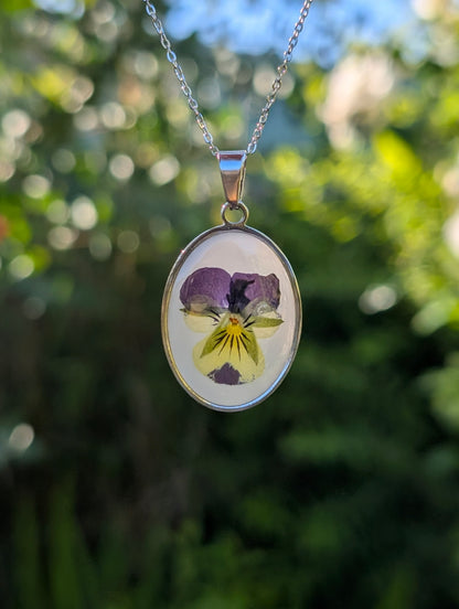 Oval Viola | Original Flora Necklace