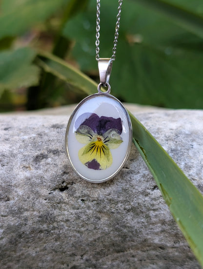 Oval Viola | Original Flora Necklace