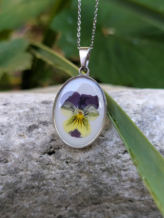 Oval Viola | Original Flora Necklace
