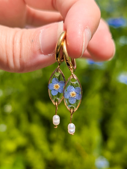 Forget Me Not & Pearl | Gold Plated Stainless Steel Earrings