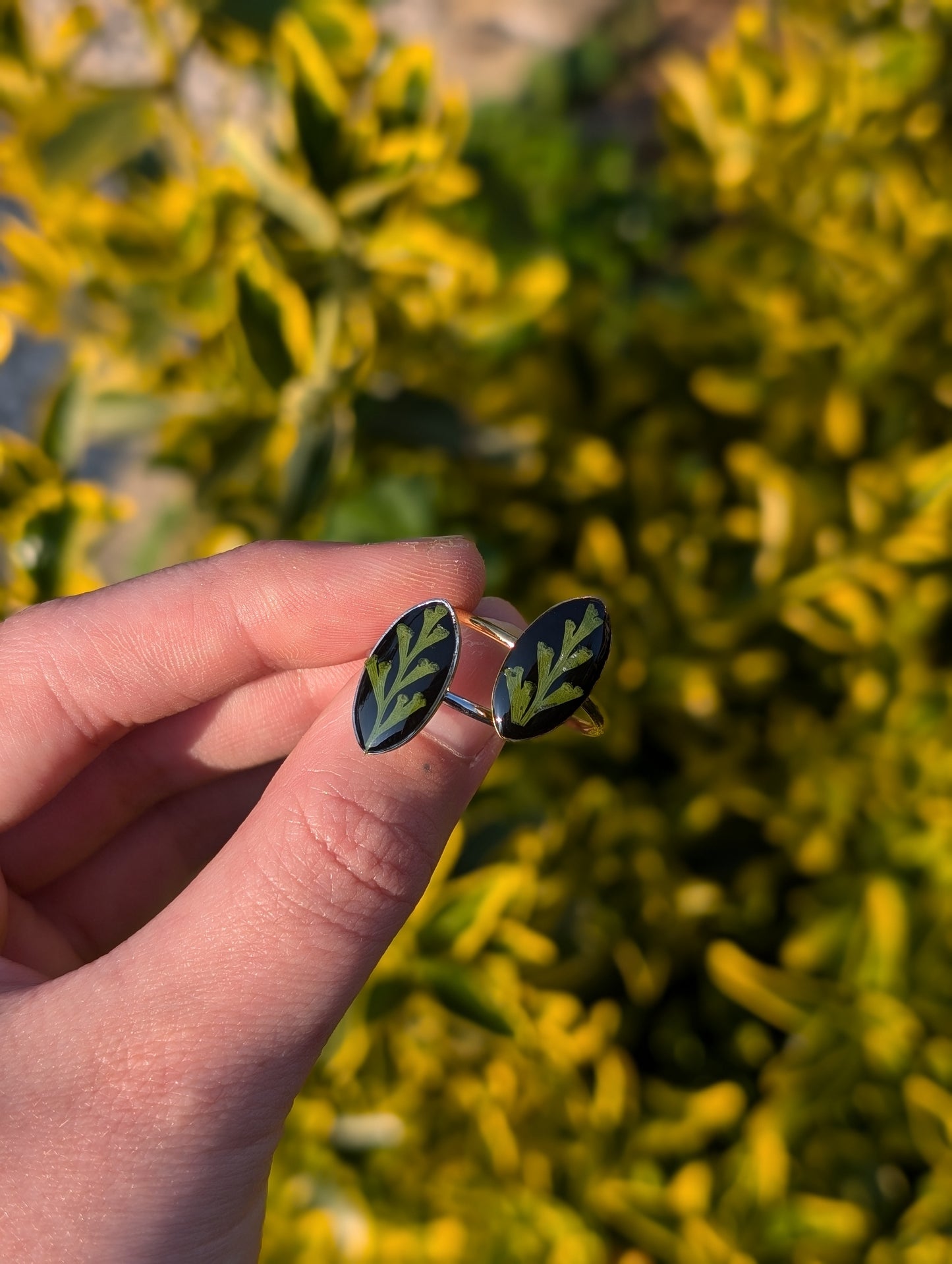 Black Fern Adjustable Ring